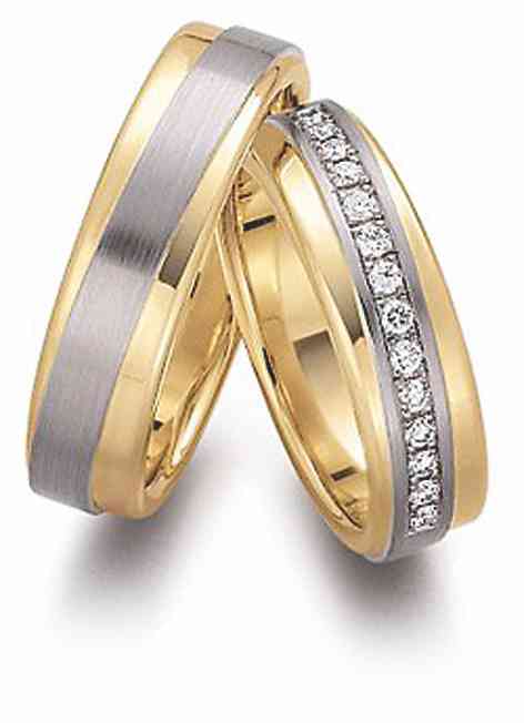 Bicolor Ringe mit kleinen Diamanten für die Braut von Juwelier Zero.