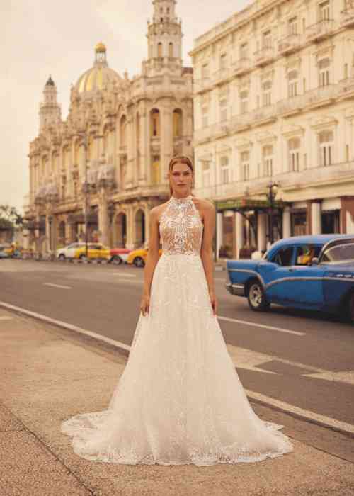 Brautkleider in der Brautboutique Neumünster