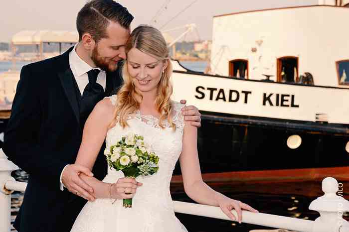 Standesamtlich heiraten auf dem Motorschiff Stadt Kiel