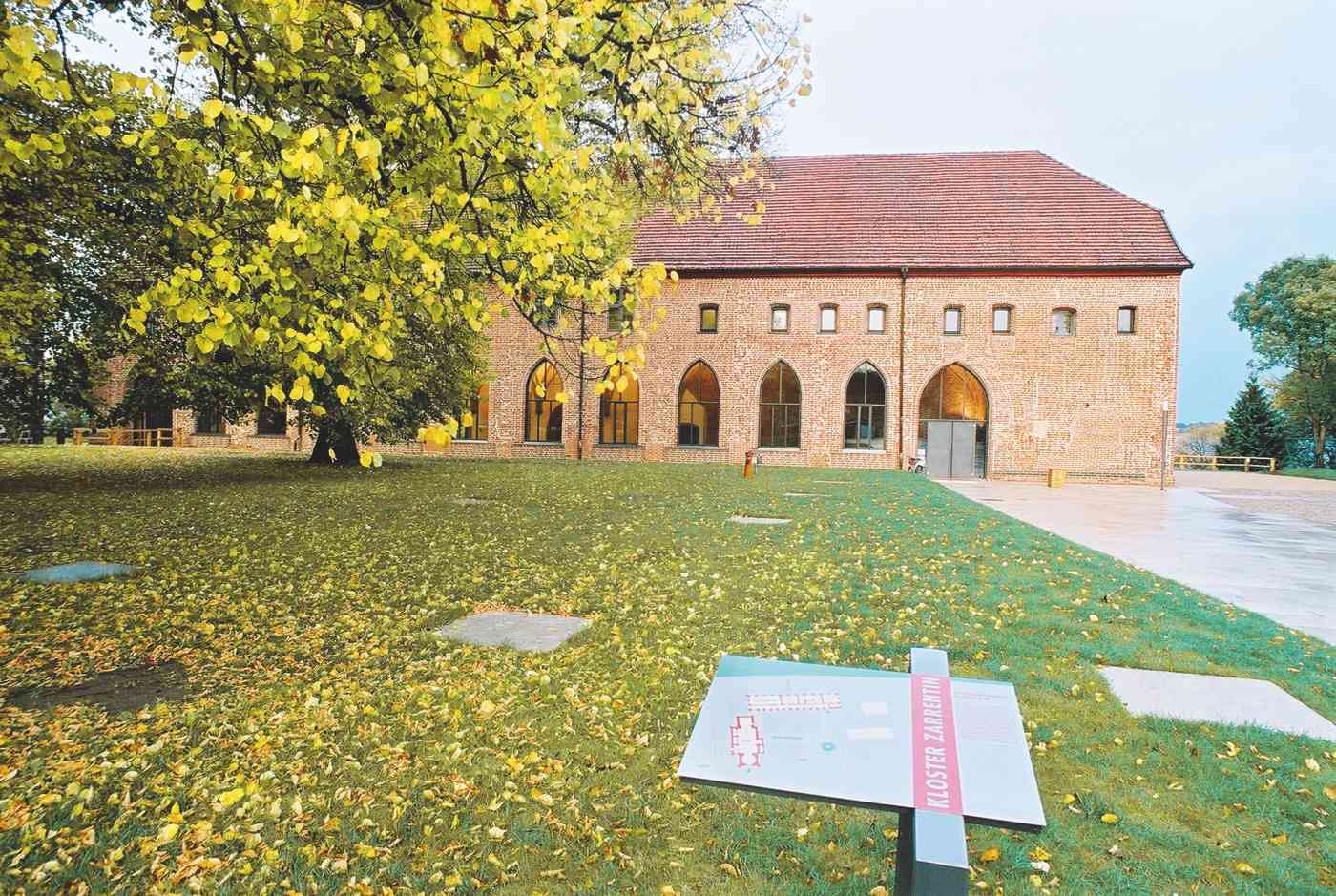 Standesamt Zarrentin bei Kuchenbuchs Hochzeiten