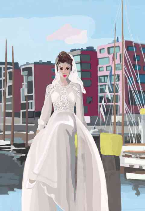 Eine Braut sitzt im langen weißen Brautkleid auf einem Dalben an der Elbe in der Speicherstadt Hamburg.