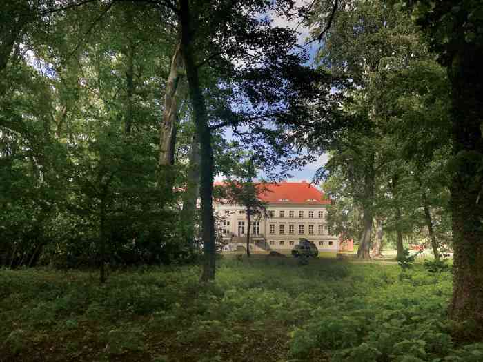 Das Schloss Retzow ist Trauort des Standesamtes Röbel-Müritz.