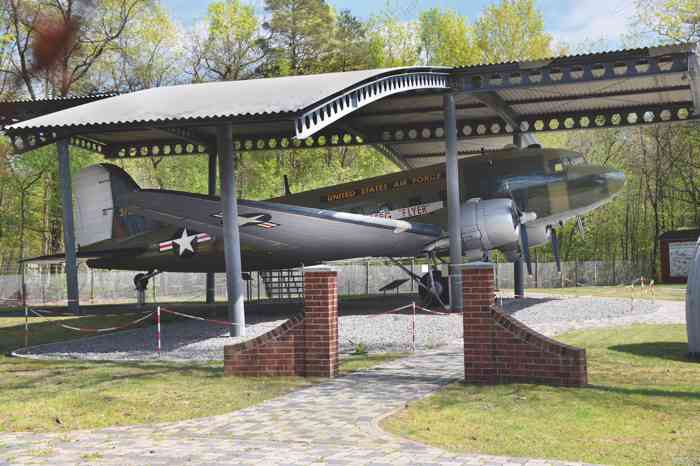 Trauort Luftbrückenmuseum DC3-Flyer Standesamt Faßberg