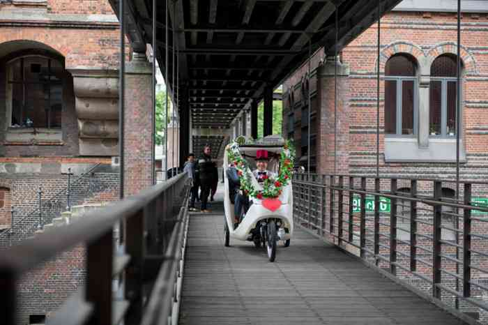 Hamburg by Rickshaw Hochzeitsrikscha in der Speicherstadt